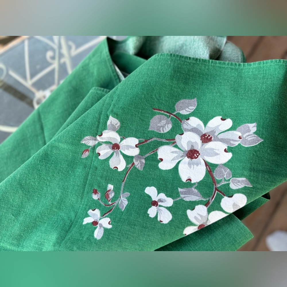 Vintage Kelly Green 1940’s Tablecloth - Square